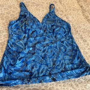 NWT Yonique Women’s Plus Size 26 W Blue Paisley Women's swim Top
